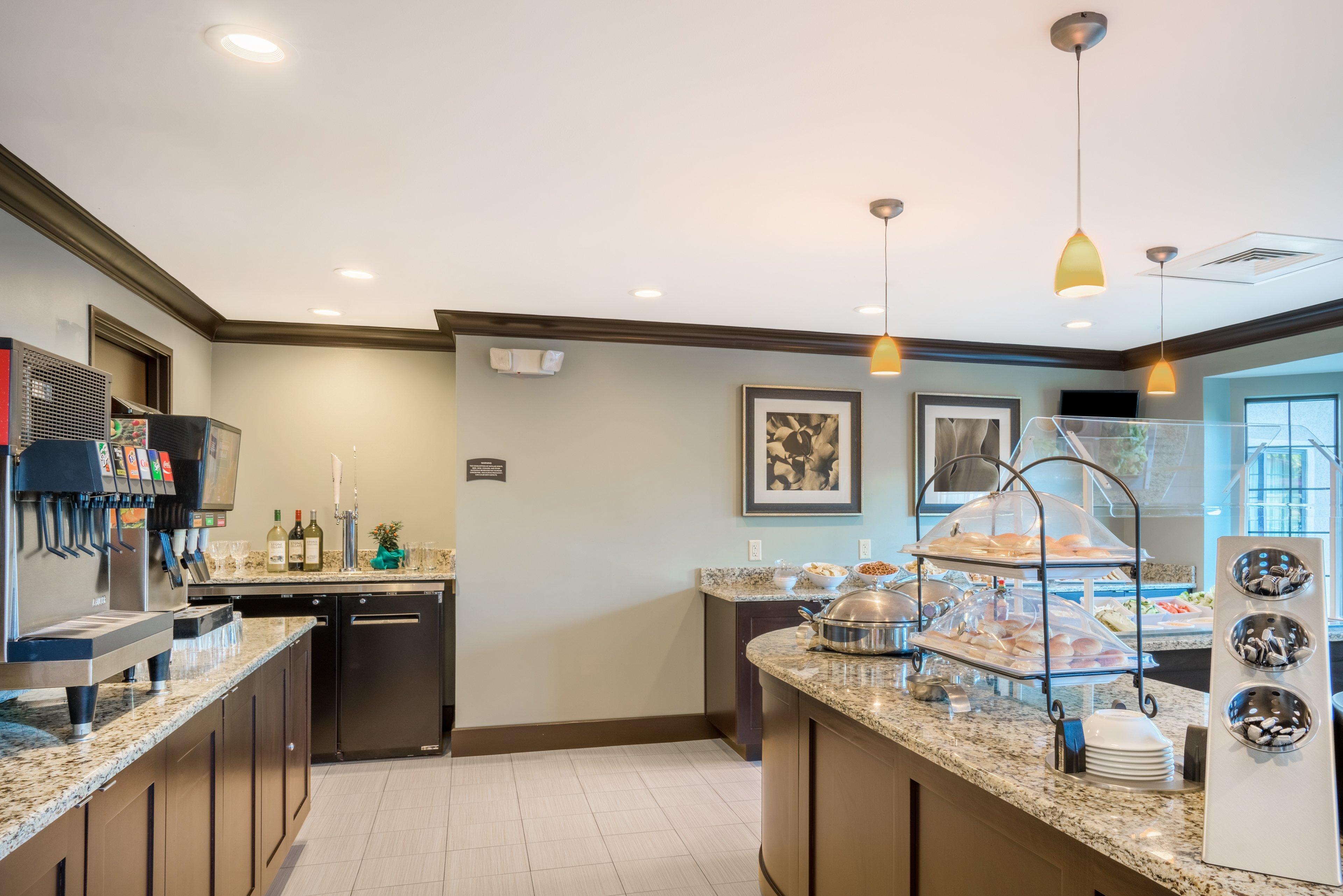 Staybridge Suites Wilmington-Newark By Ihg Buitenkant foto