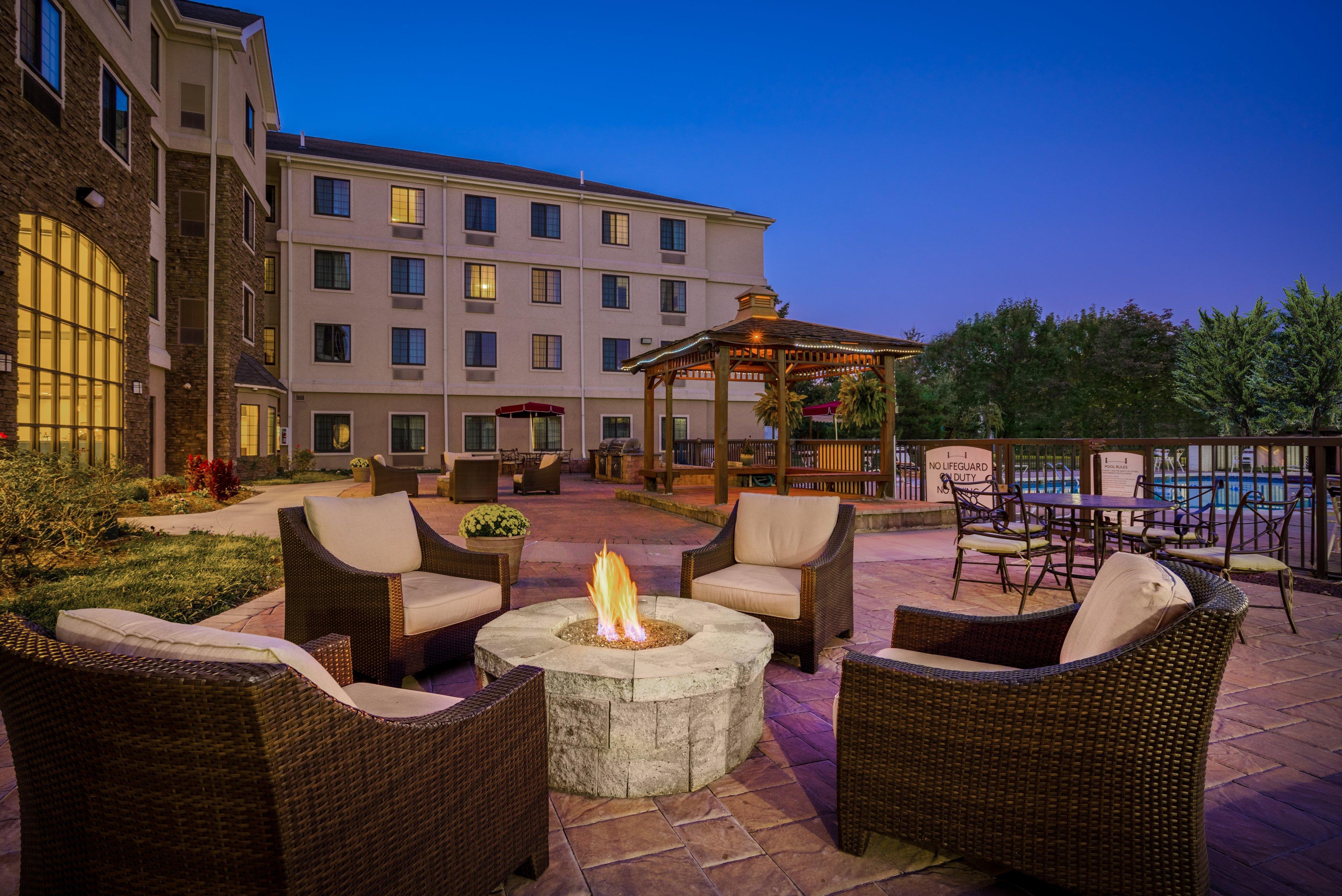 Staybridge Suites Wilmington-Newark By Ihg Buitenkant foto